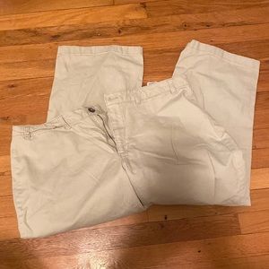 Old navy khaki capri